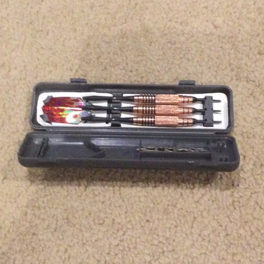 NEW dart set